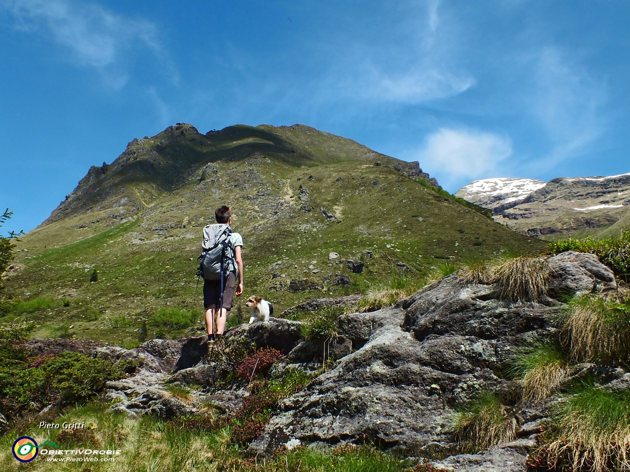 29 Sguardo al Monte Crapel (2128 m.).JPG